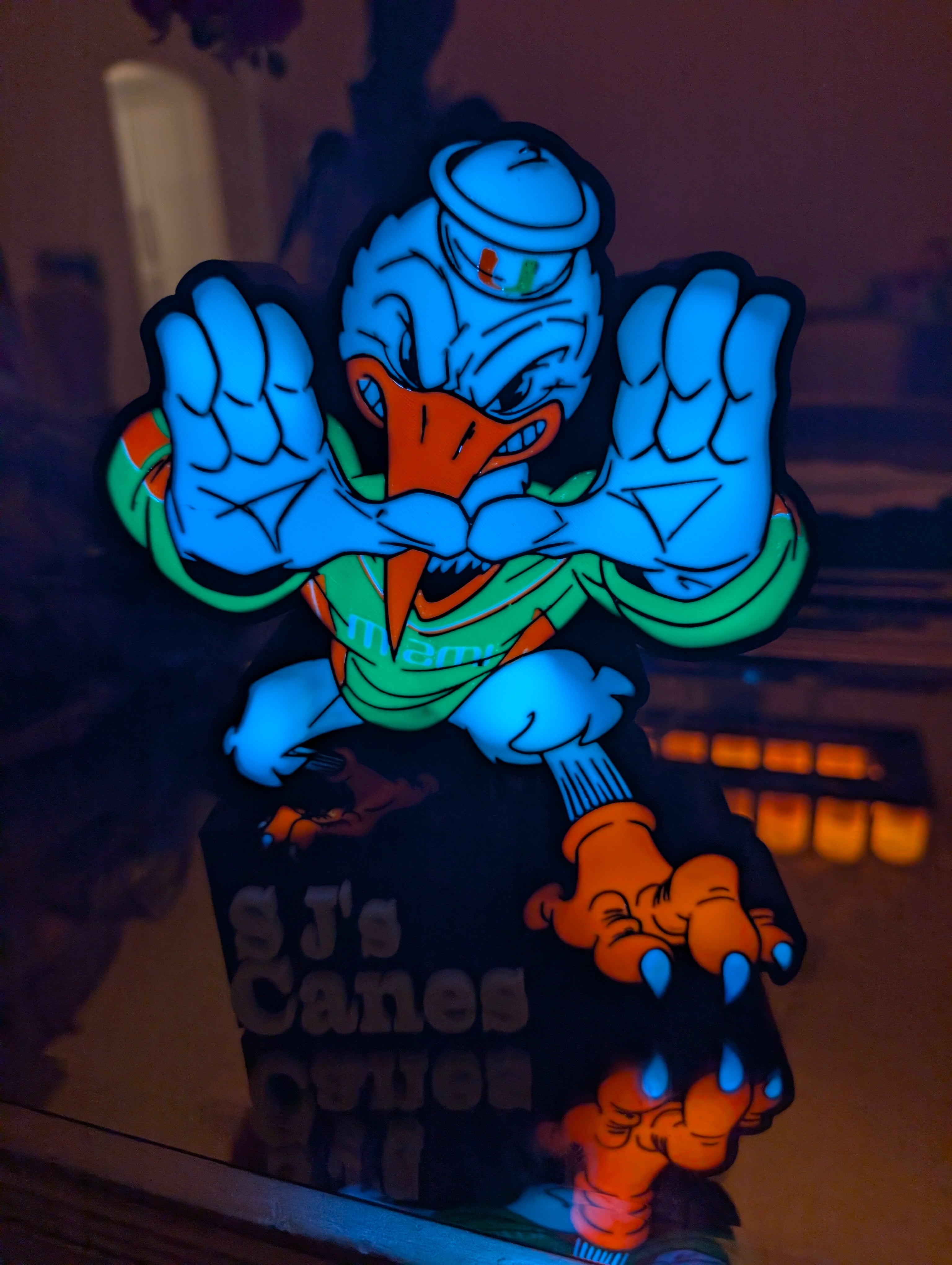 Miami Hurricanes LED Lightbox – Custom App-Controlled USB Mascot Logo Sign