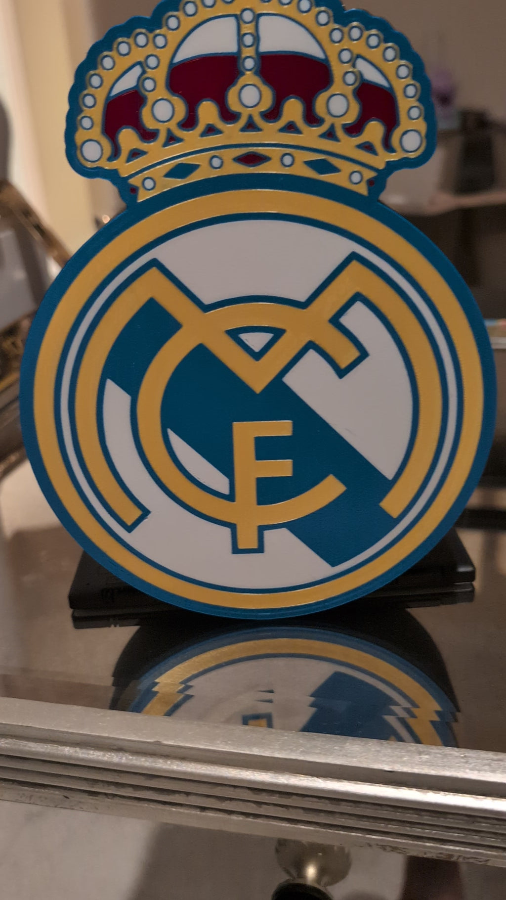 Real Madrid LED Lightbox – Custom App-Controlled USB Soccer Logo Sign